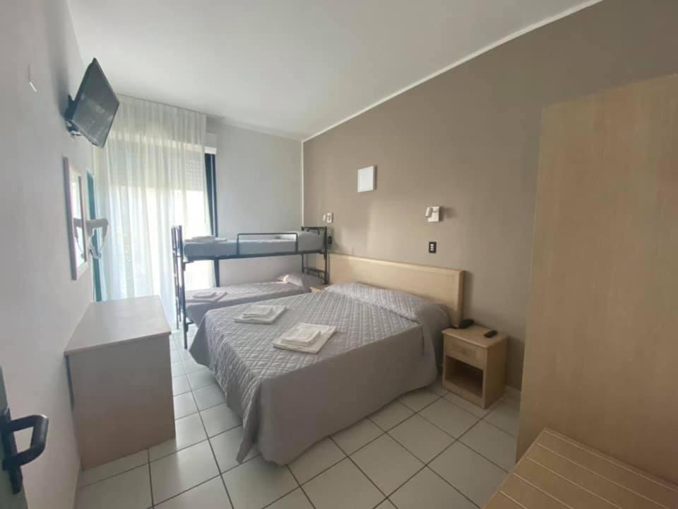 Hotel Rex Lido Di Savio Exteriör bild